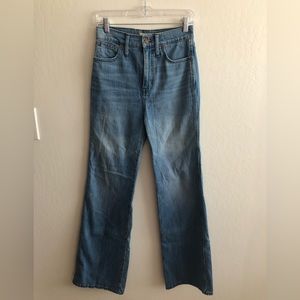 Madewell 11” high rise flare. Size 26.